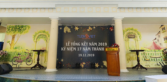 Tất Niên 2019